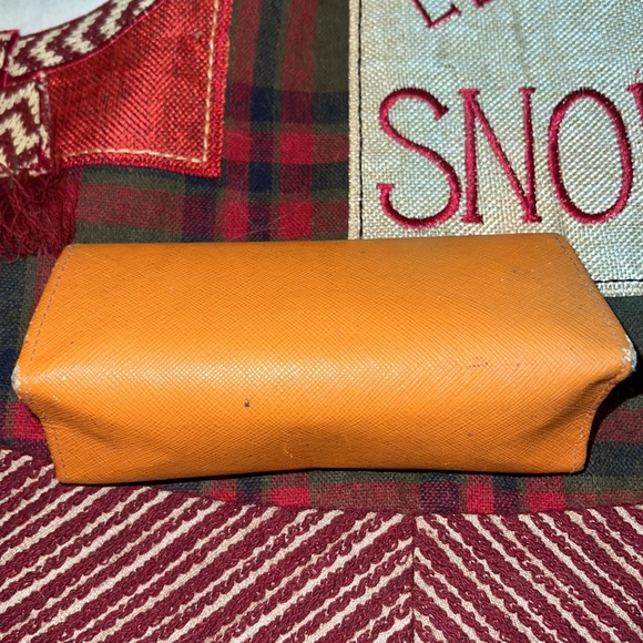 Tory Burch Sunglasses - Picture 9 of 11